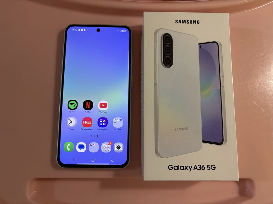 Продам телефон Samsung A 36. Недорого.