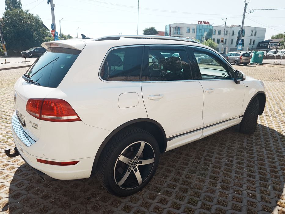 Toareg 3.0 tdi R-line 245 cp