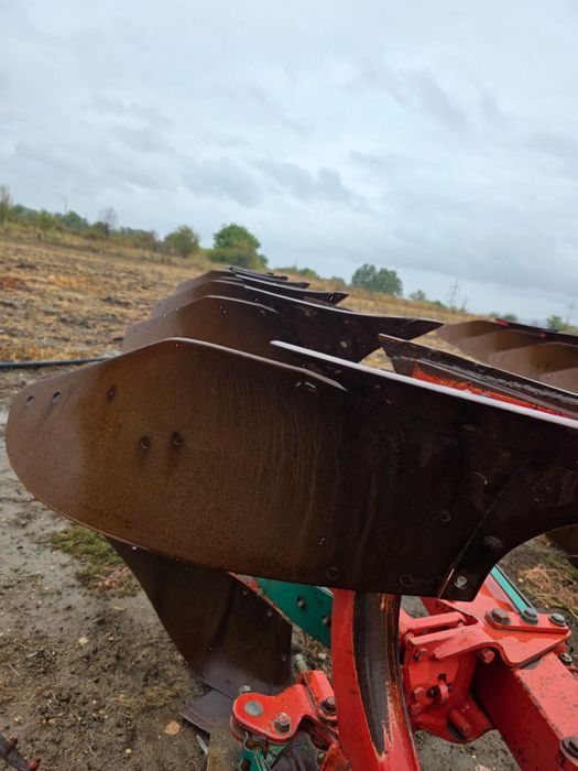 Plug kverneland 6 brazde