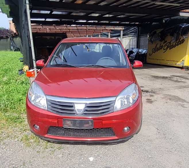 ДАЧИЯ САНДЕРО  1.4 i – Dacia Sandero само на части
