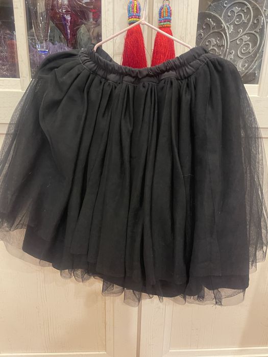 Юбочки для девочки 4-6 лет . В отличном состоянии