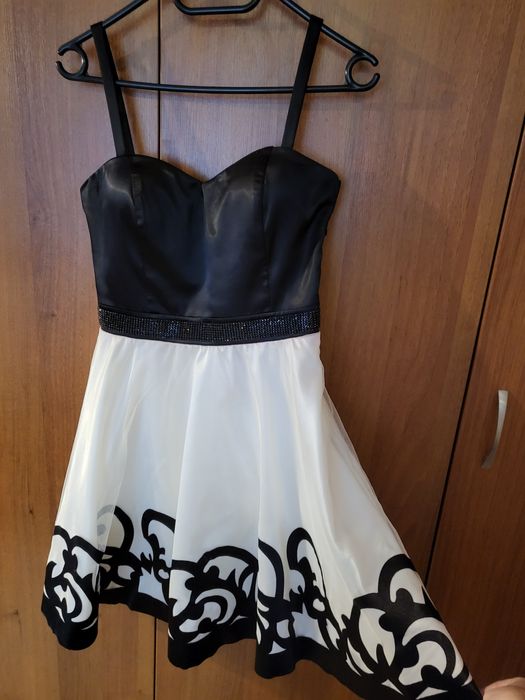 Официална  рокля