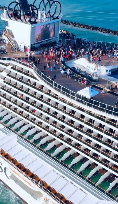 AQSHga sayohat vizasini olishga shoshiling.