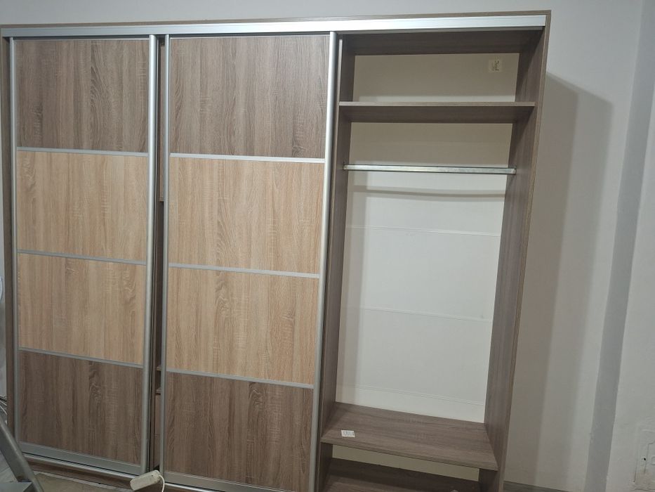 Vand dulap cumparat fara defecte