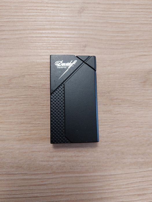 Оригинални колекционерски запалки Davidoff.