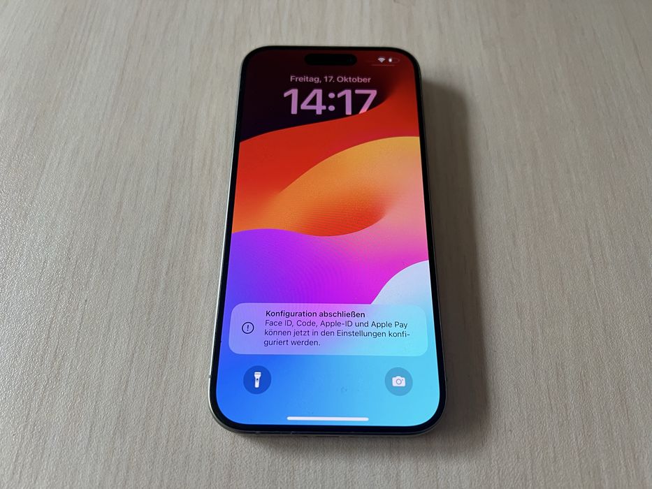 Продавам Apple iPhone 15 Pro 128GB