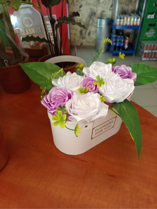 Подарък за всеки повод от сатенени рози