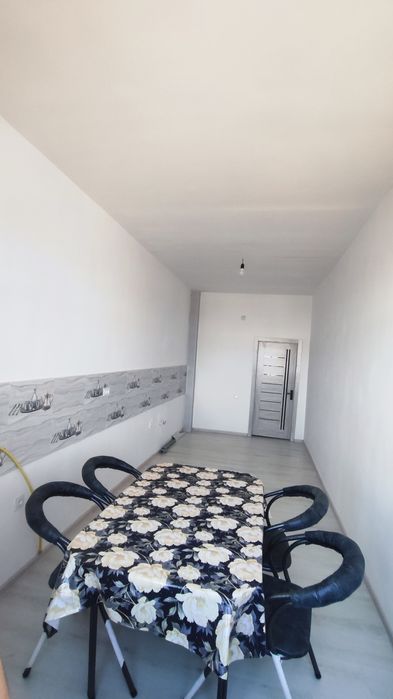 Umida chorrahadan uy sotiladi