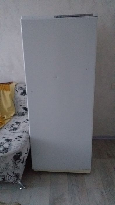 Продам морозильник Атлант