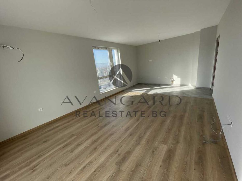 Продава се Тристаен апартамент в Пловдив, Христо Смирненски - 104 кв.м за 1568 €/кв.м - Снимка #2