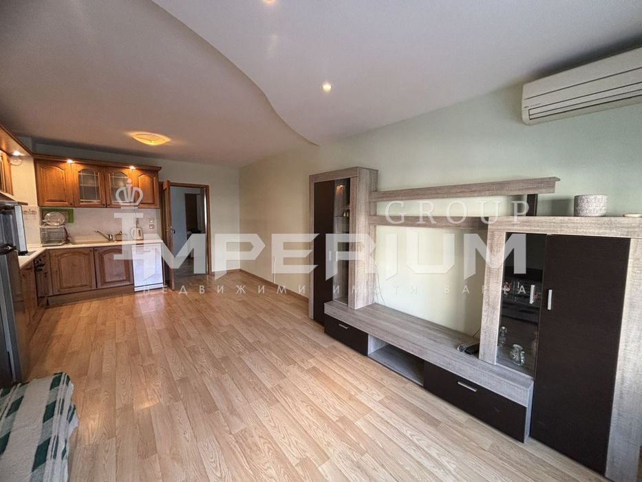 Дава се под наем Тристаен апартамент в Варна, Левски - 105 кв.м за 612 € - Снимка #2