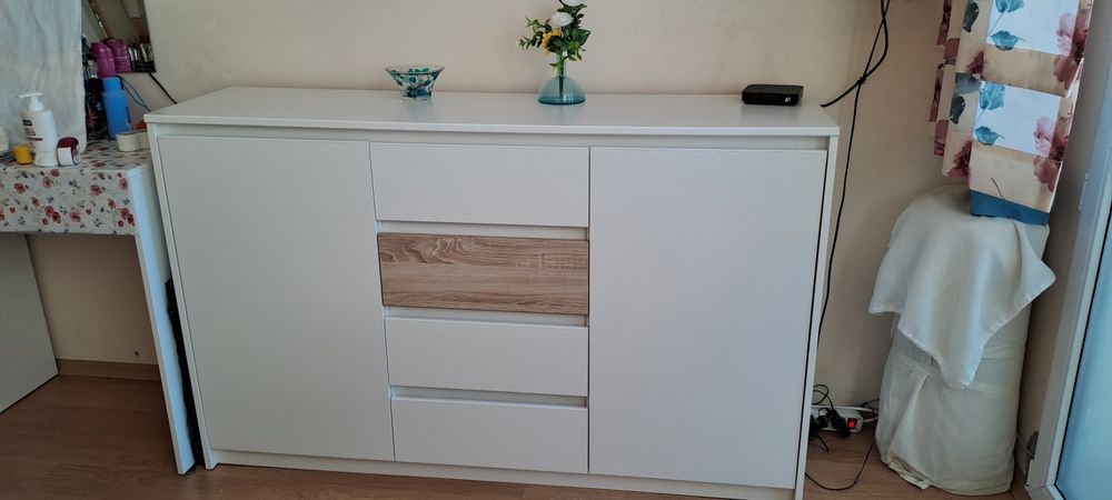 Мебели за спалня