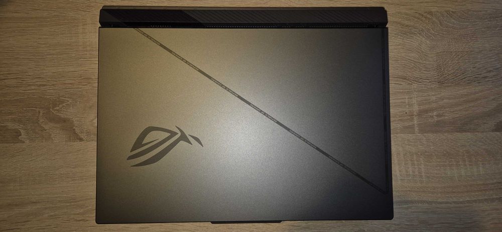 Asus RS Impecabil! - 13650HX 4050RTX - Laptop gaming -Garantie 08 2026