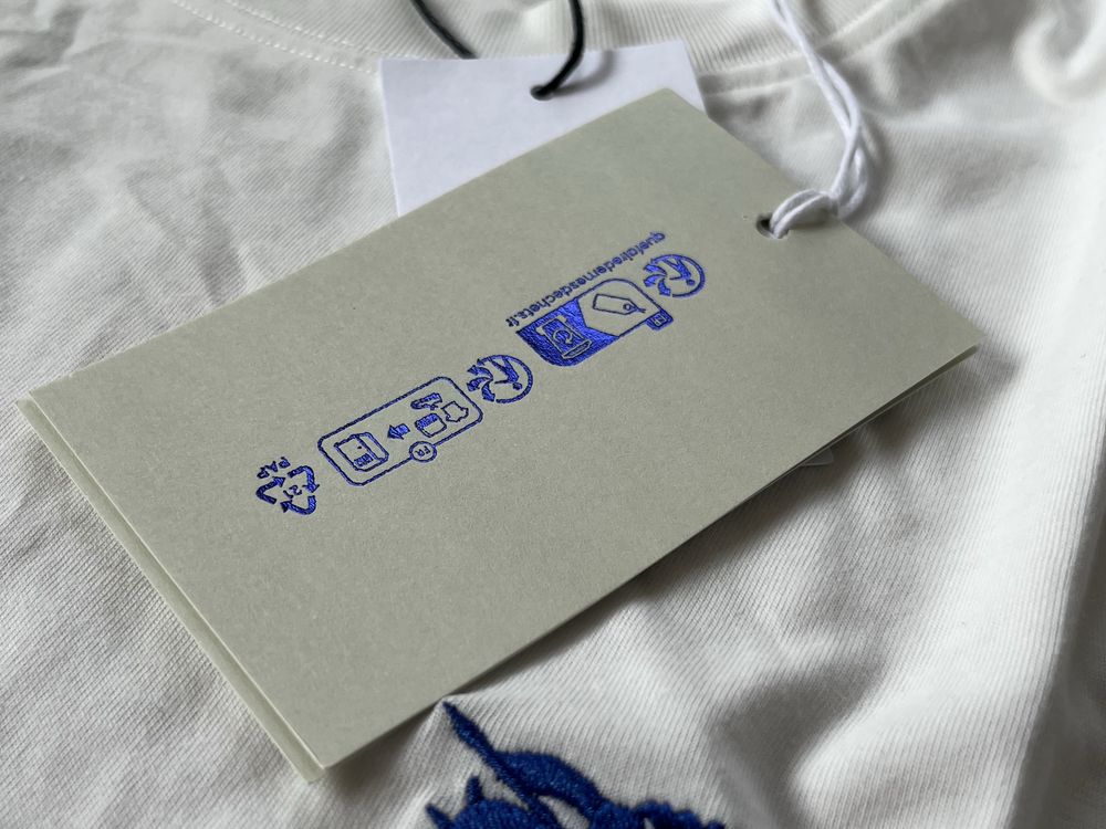 Burberry EKD-embroidered cotton T-shirt. ОРИГИНАЛНА