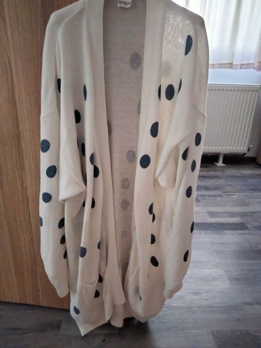 Pantaloni,blugi si geci 40lei noi.