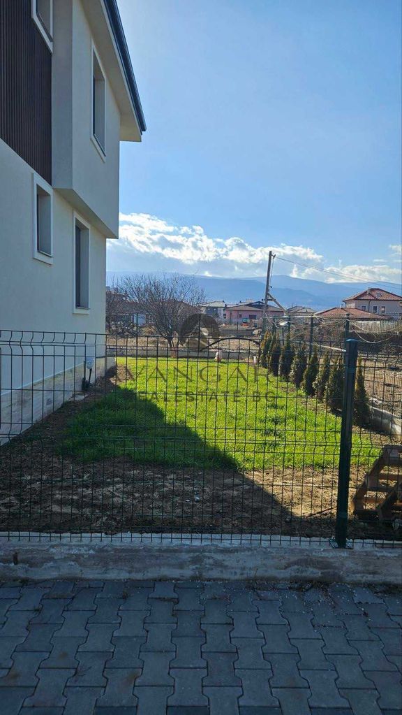Продава се Къща в Пловдив, Беломорски - 144 кв.м за 2409 €/кв.м - Снимка #13