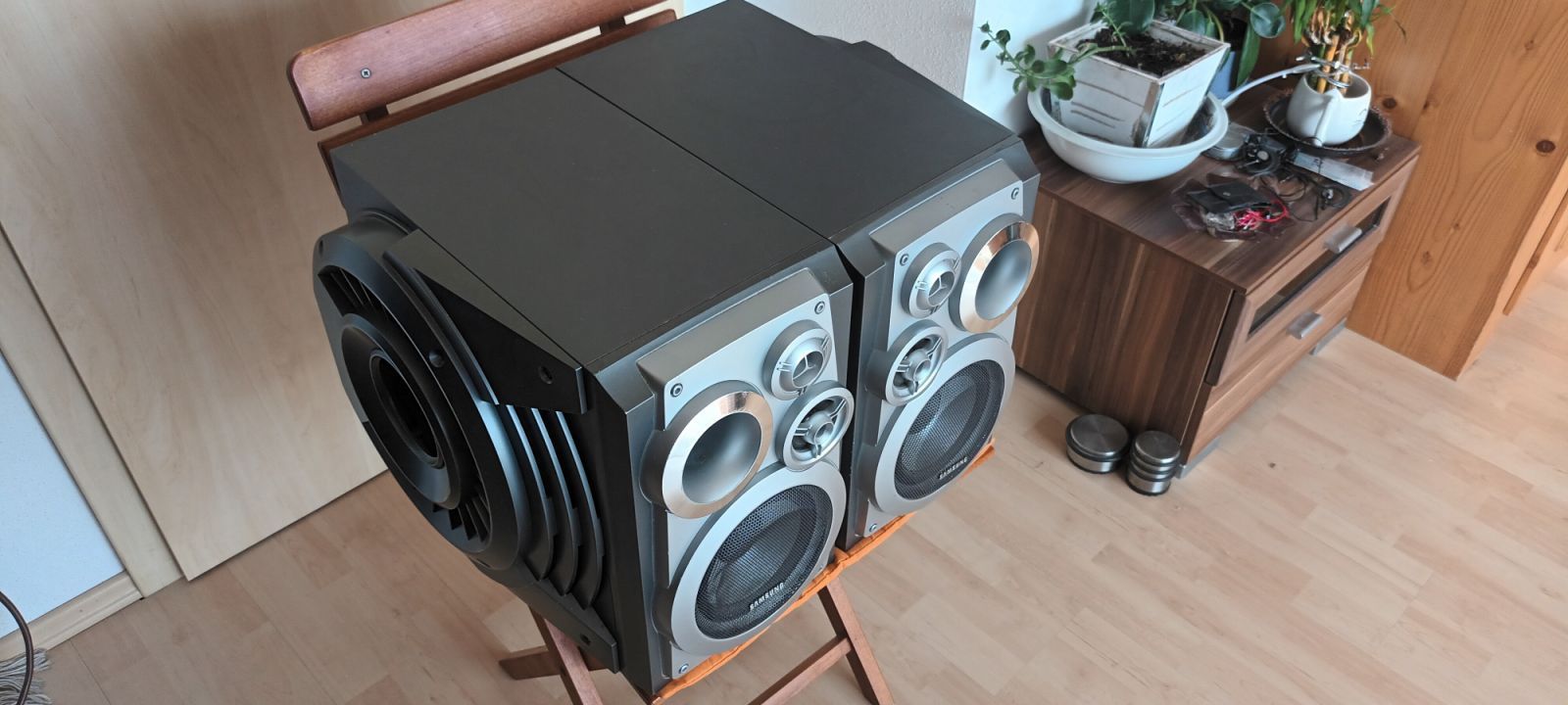 Тонколони Samsung