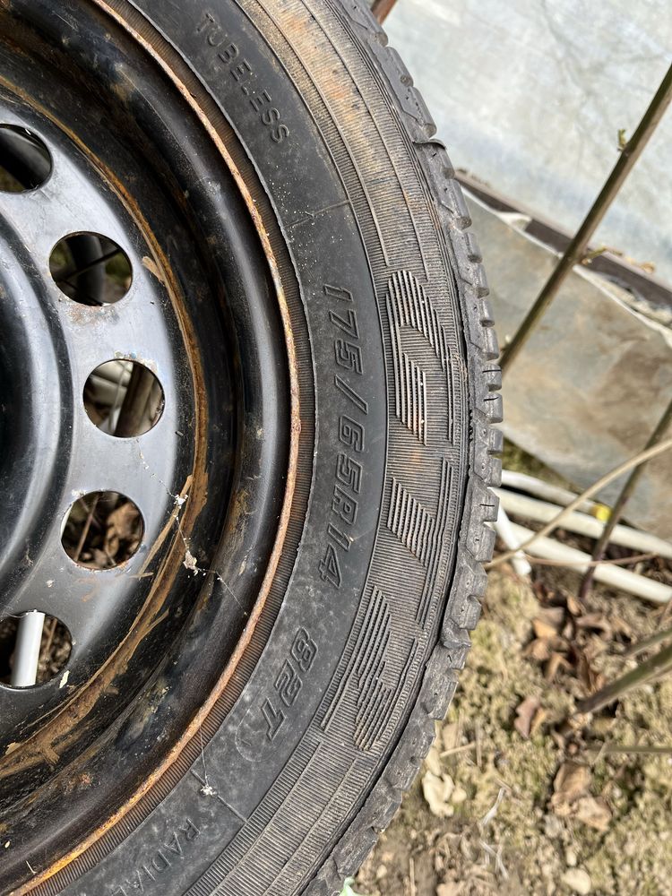 Гума с джанта 175/65R14