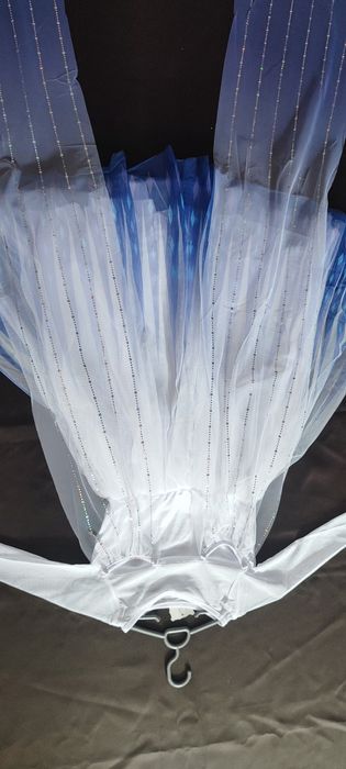 Рокля на Елза от Фроузън с два подаръка светещ ластик и корона