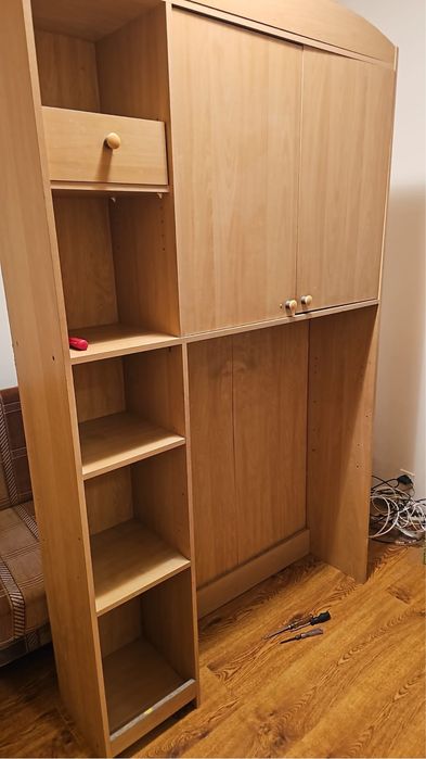 PACHET PROMO Pat, dulap in 3 usi + biblioteca BONUS