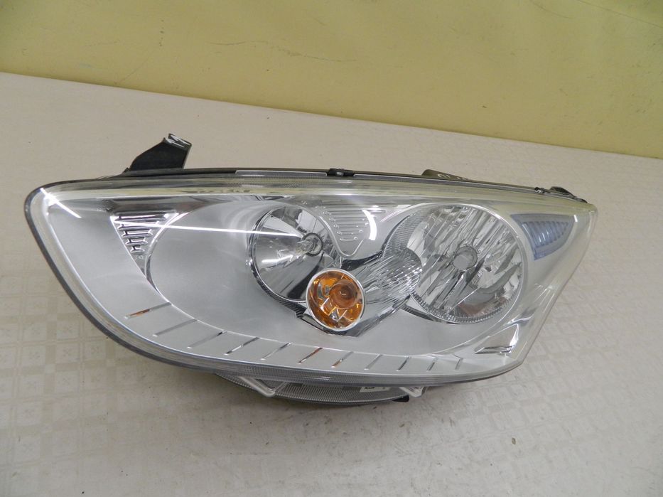 Far stanga Ford B-Max Halogen, 2012, 2013, 2014, 2015, 2016, 2017, cod origne AV11-13W030-AF.