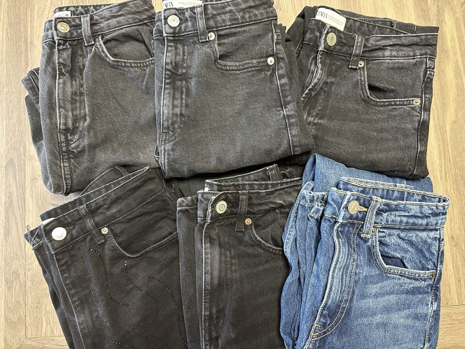 Дамски дънки Zara сини и черни Mom Fit Straight Fit с камъни
