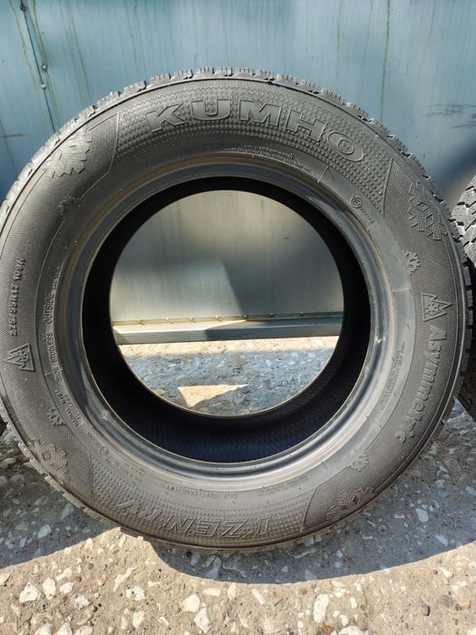 275/55/17 Kumho зимни