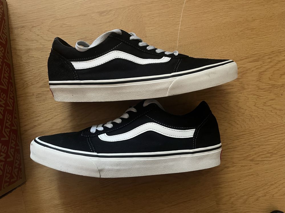 Pantofi VANS Ward Black, Marime 43