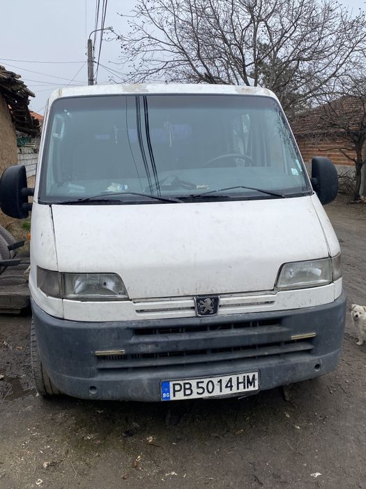 Продавам Peugeot boxer 2.5