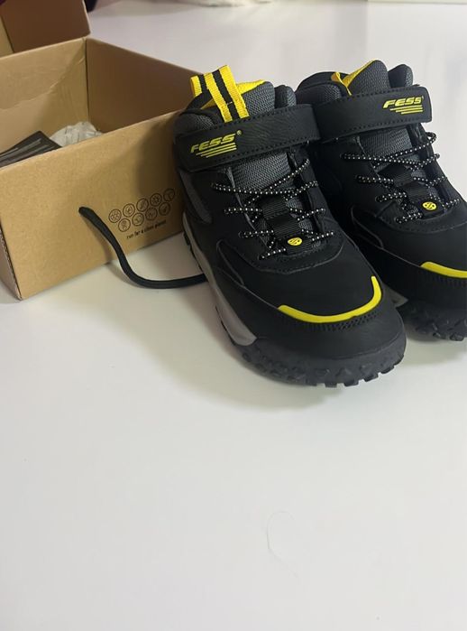 Обувь детская , зимняя