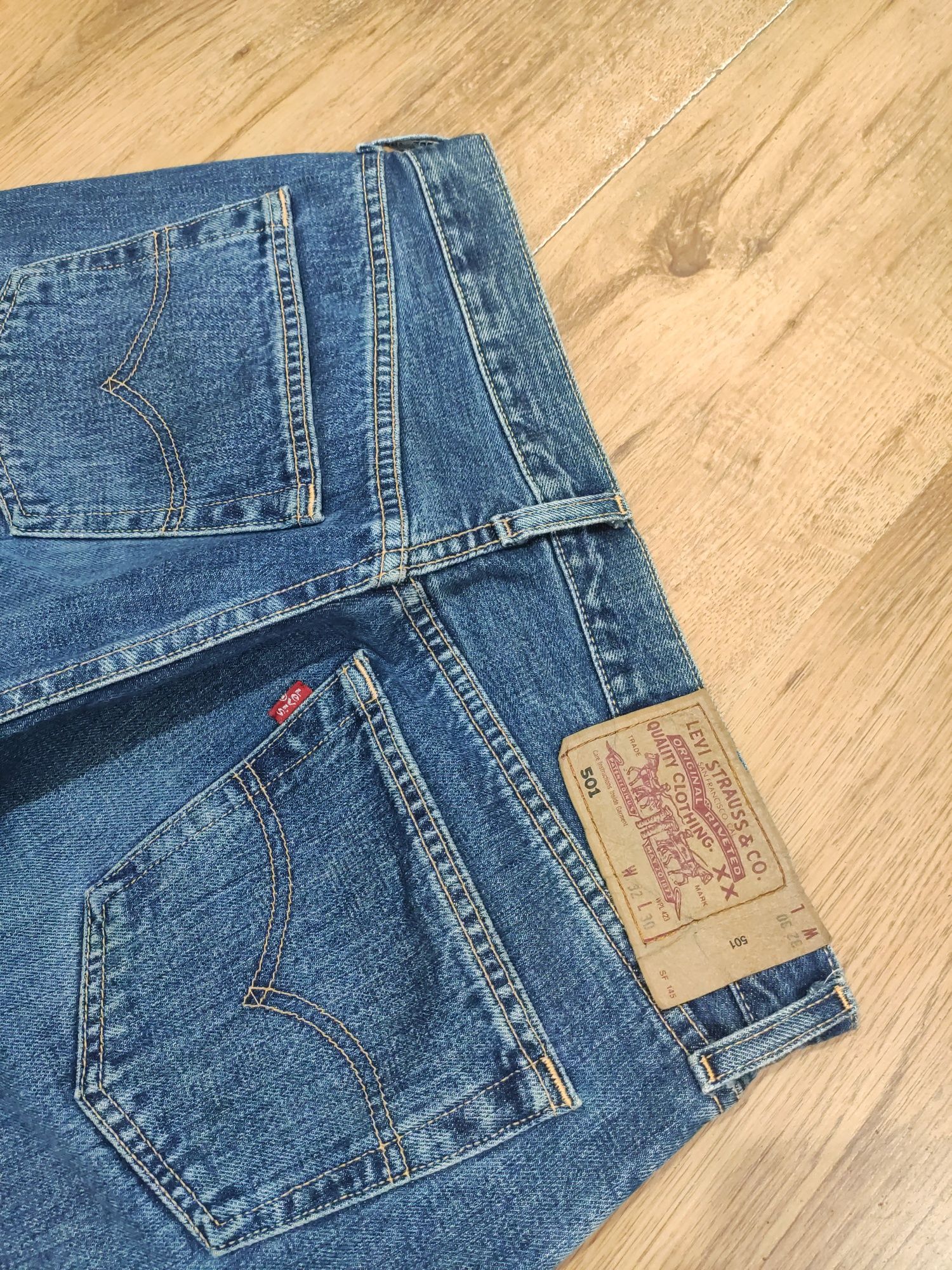 Blugi Levi's 501 vintage anii 90 mărimea 32x30 (S)