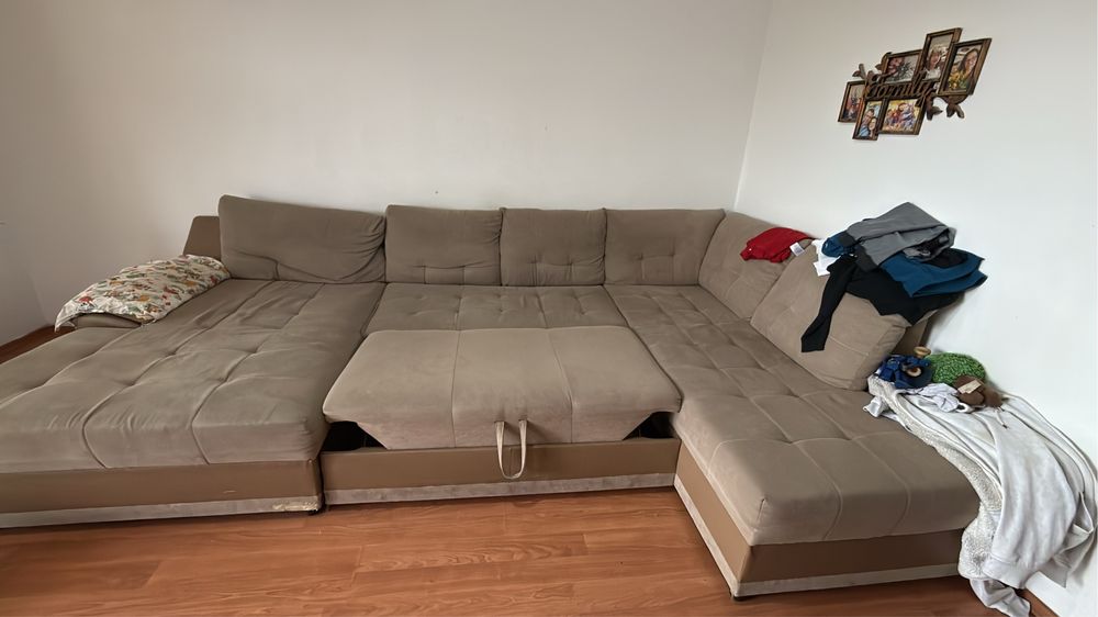 Canapea / coltar in U (extensibila ) living