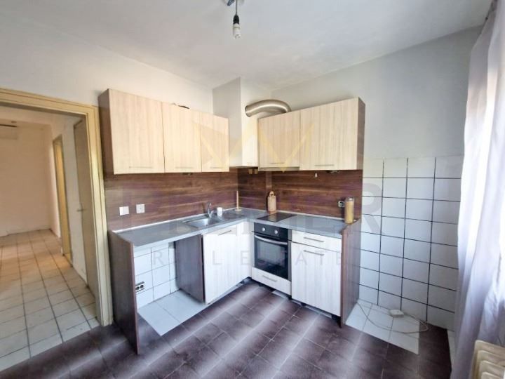 Продава се Тристаен апартамент в София, Оборище - 108 кв.м за 2900 €/кв.м - Снимка #8