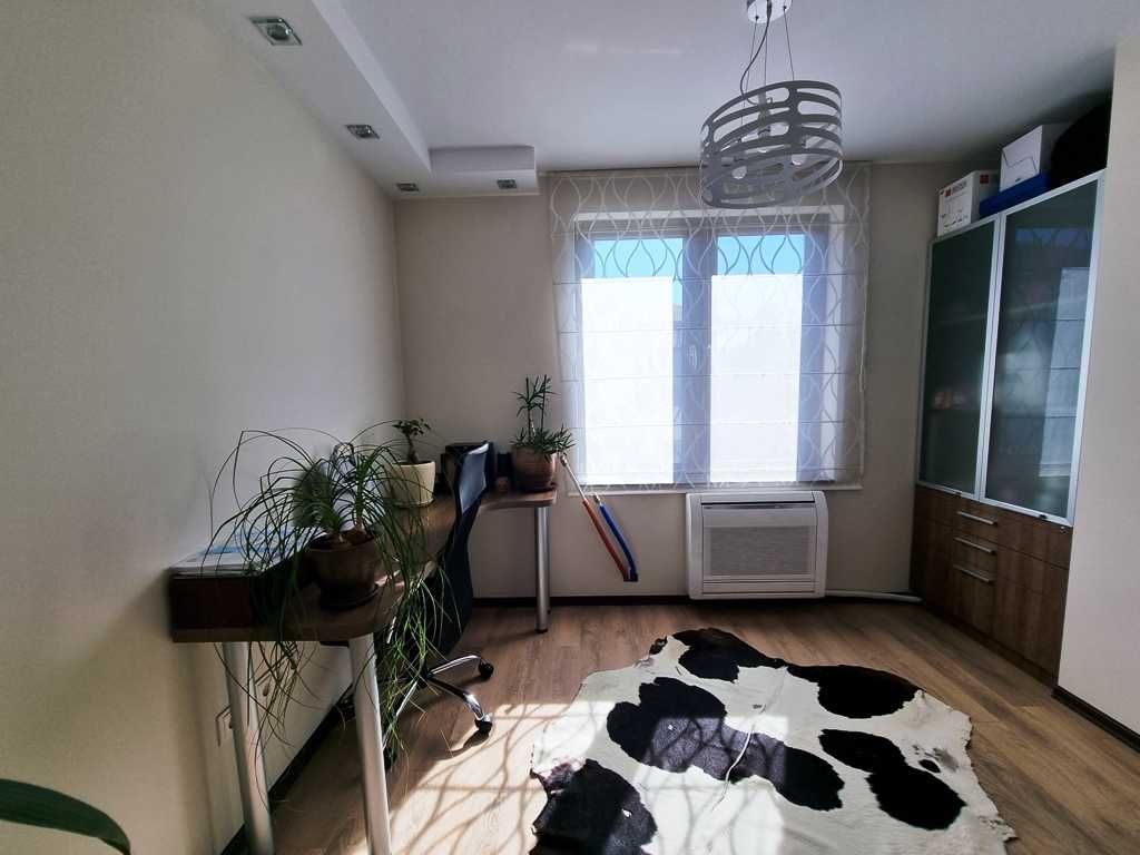 Очарователна, напълно обзаведена къща за продажба