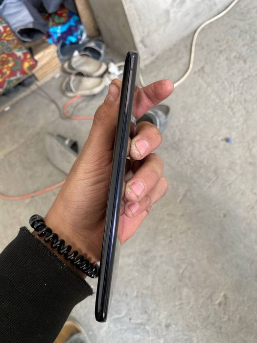 Samsung s20+5g sotiladi
