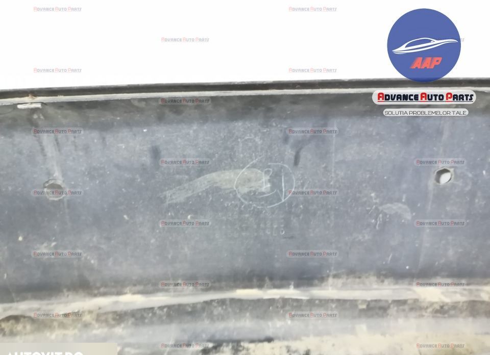 Задна броня със сензори - оригинална, в добро състояние Тойота Авенсис