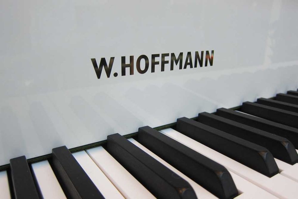 НОВ европейски роял W.HOFFMANN - T177 + C.Bechstein Connect