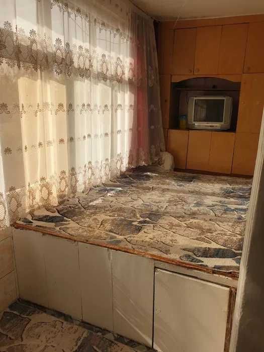 Срочно 2 хонали квартира сотилади 5 микрн Навруз