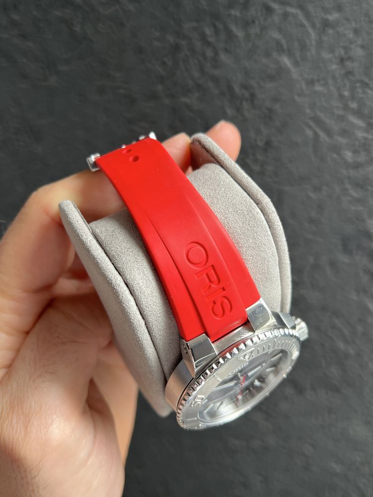 Оригинален мъжки часовник Oris Aquis 43.5mm
