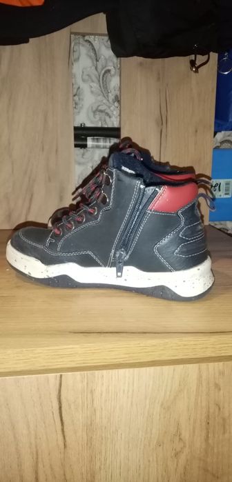 Кроссовки размер 30