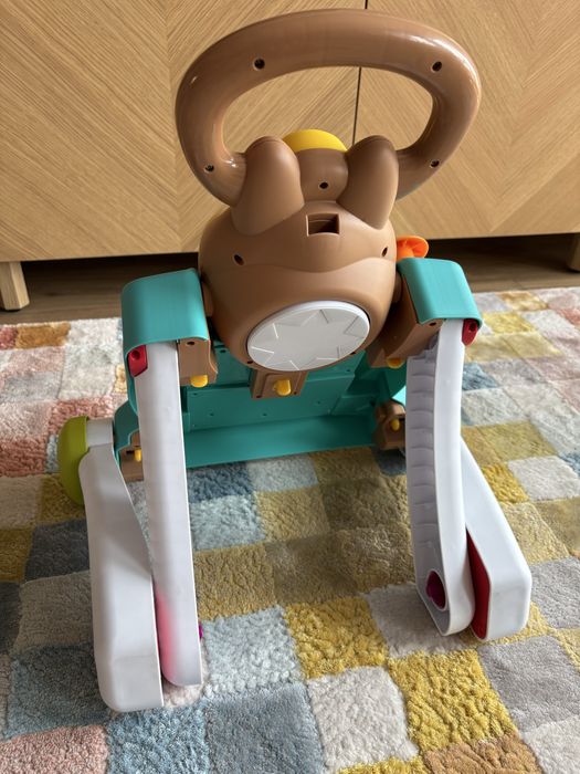 Antemergator si centru/masa de activitati B-Kids Calut