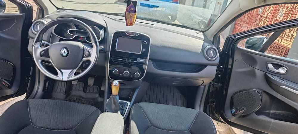 Vănd Renault clio 2015 1.5 diesel 90 cai