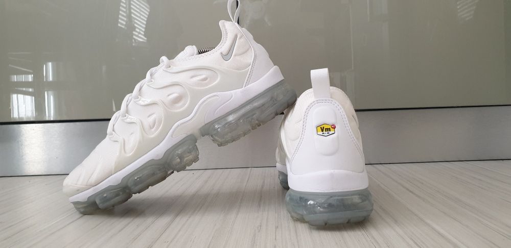 Nike Vapormax Plus  UK 8.5 / 43/27.5 см ОРИГИНАЛ! Мъжки Маратонки!