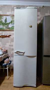 продается холодильник атлант