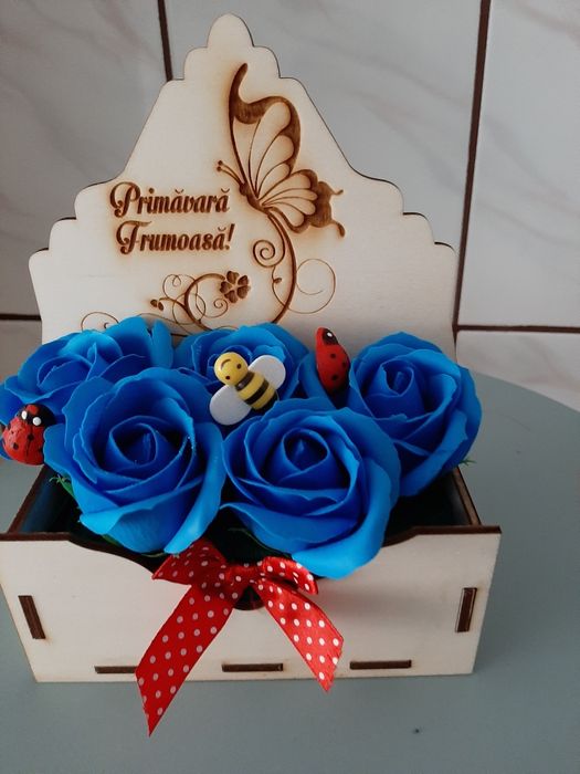 Aranjamente florale de ziua indrăgostiților