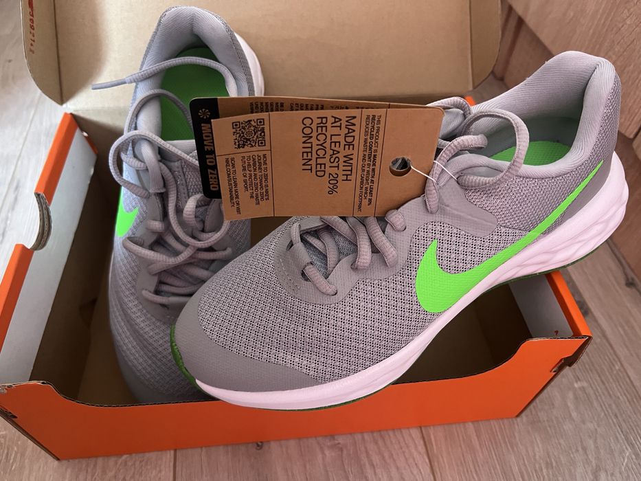 Маратонки Nike Revolution 6 NN