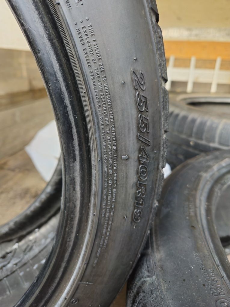 Зимни гуми спорт пакет 255 40 19 и 275 40 19 Nexen