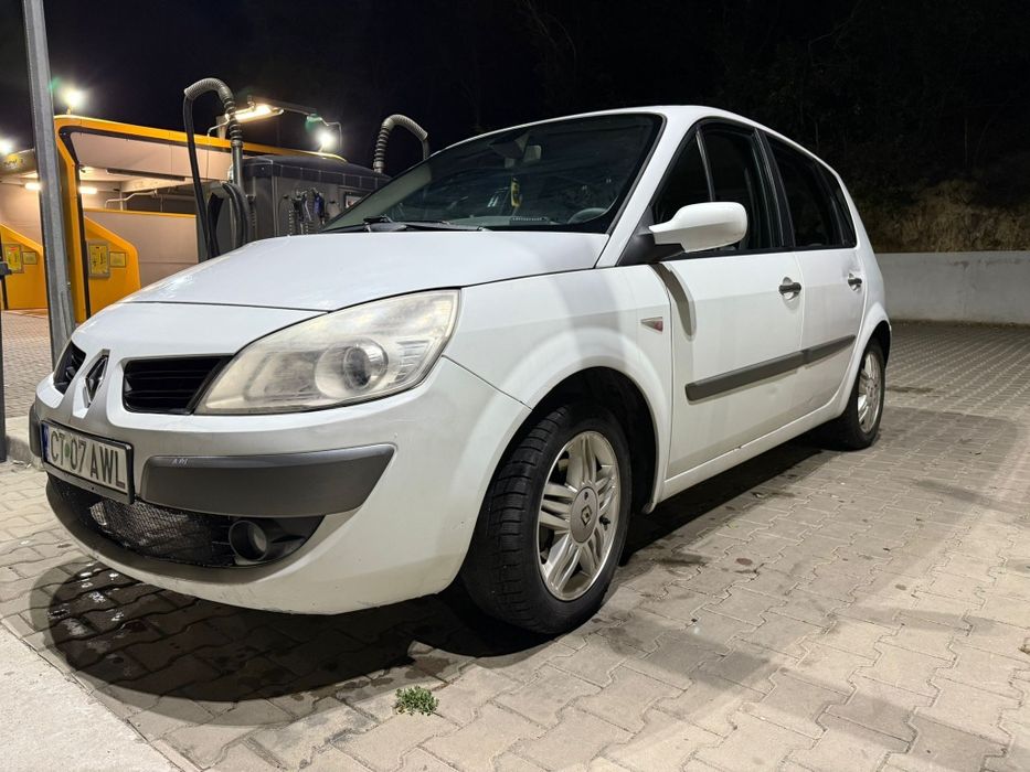 Vând schimb Renault scenic 2 1.5