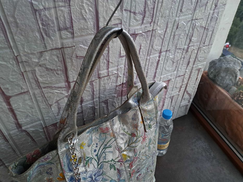 дамска чанта ,сребриста торба-естествена кожа