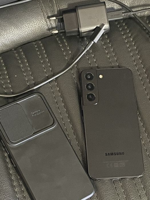 Samsung S22 8/256 продам